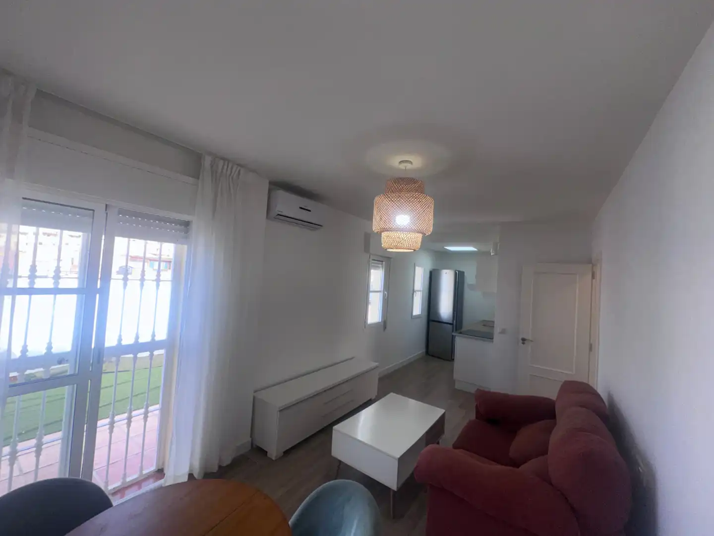 Sala de estar de Casa adosada en venta en Vélez-Málaga con Aire acondicionado, Calefacción y Terraza