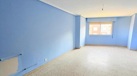 Foto 3 de Pis en venda a Cadiz , Flores de Sil - La Placa, León