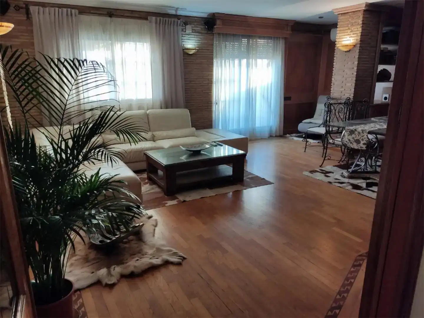 Sala d'estar de Àtic per a compartir en Almàssera amb Parquet, Traster i Moblat