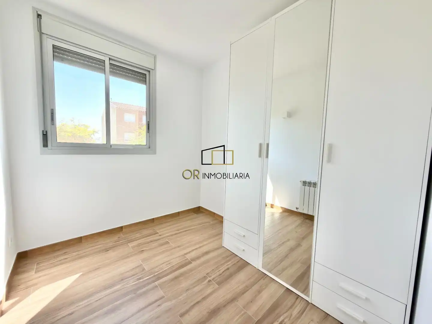 Habitación de Piso en venta en La Granada con Calefacción, Terraza y Trastero