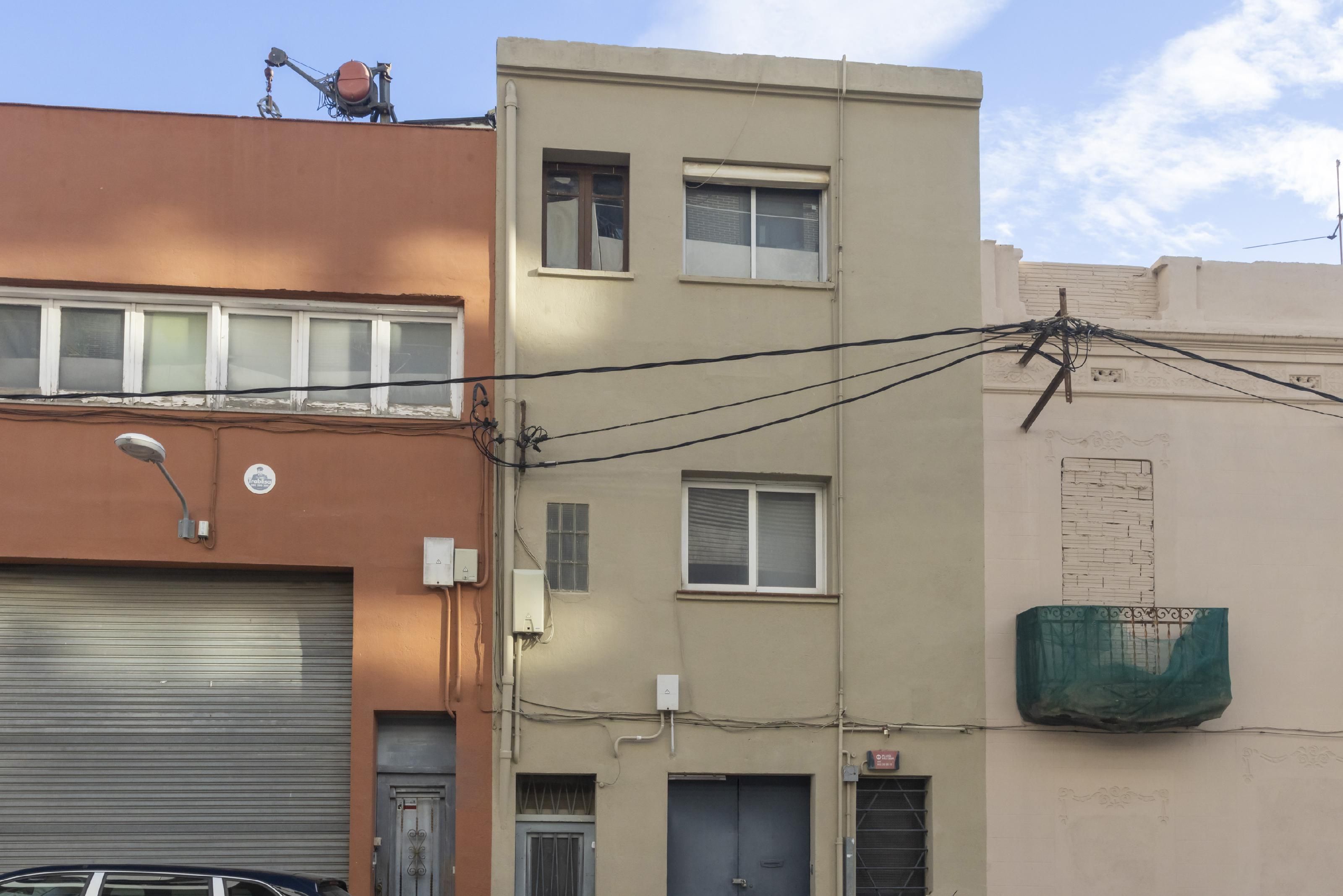 Vista exterior de Casa adosada en venda en Montgat