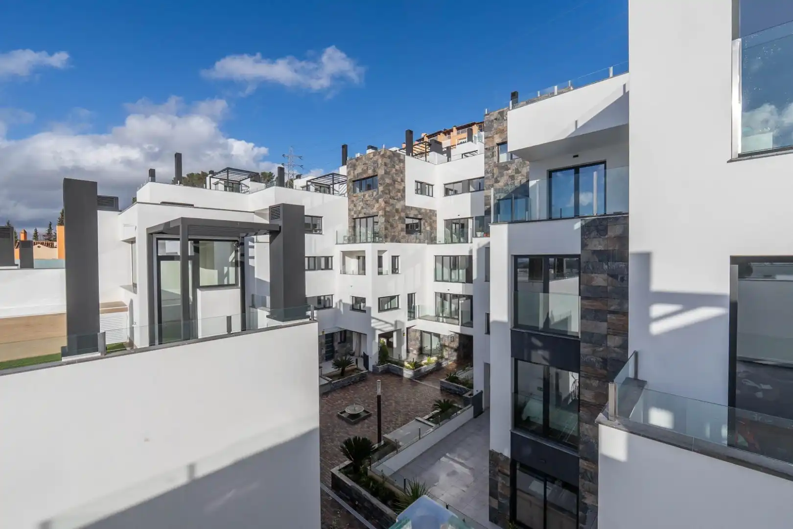 Vista exterior de Dúplex de alquiler en Granada con Aire acondicionado, Calefacción y Terraza