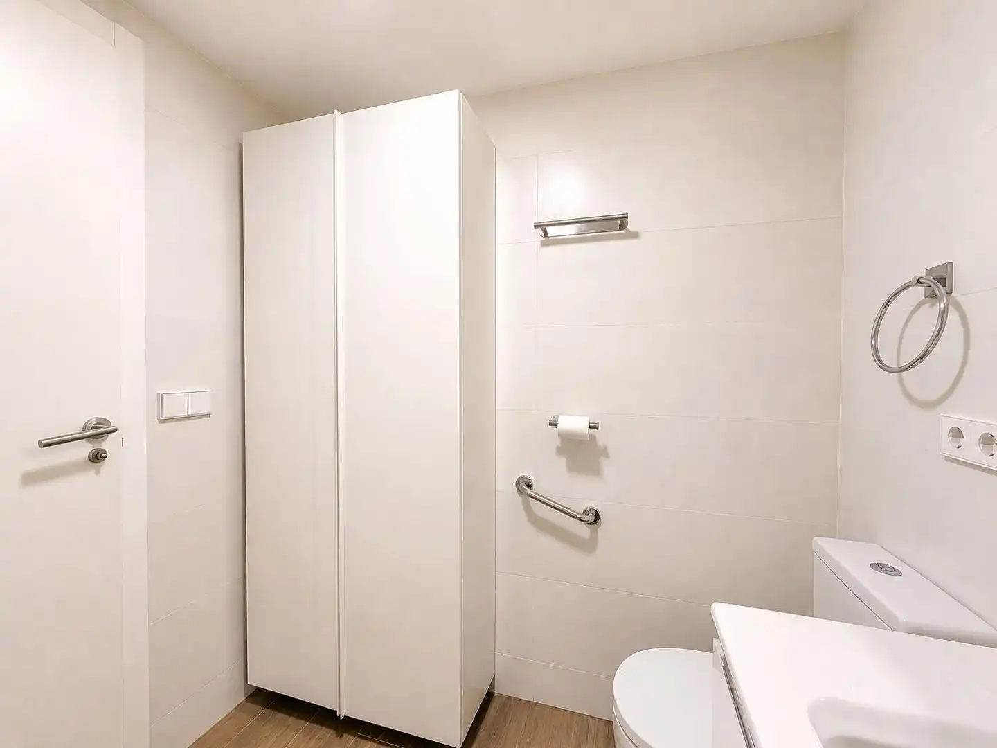 Badezimmer von Wohnung zum Verkauf in Valencia mit Klimaanlage, Terrasse und Abstellraum