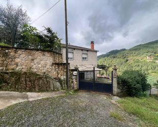 Vista exterior de Casa o xalet en venda en Nogueira de Ramuín amb Calefacció, Jardí privat i Traster