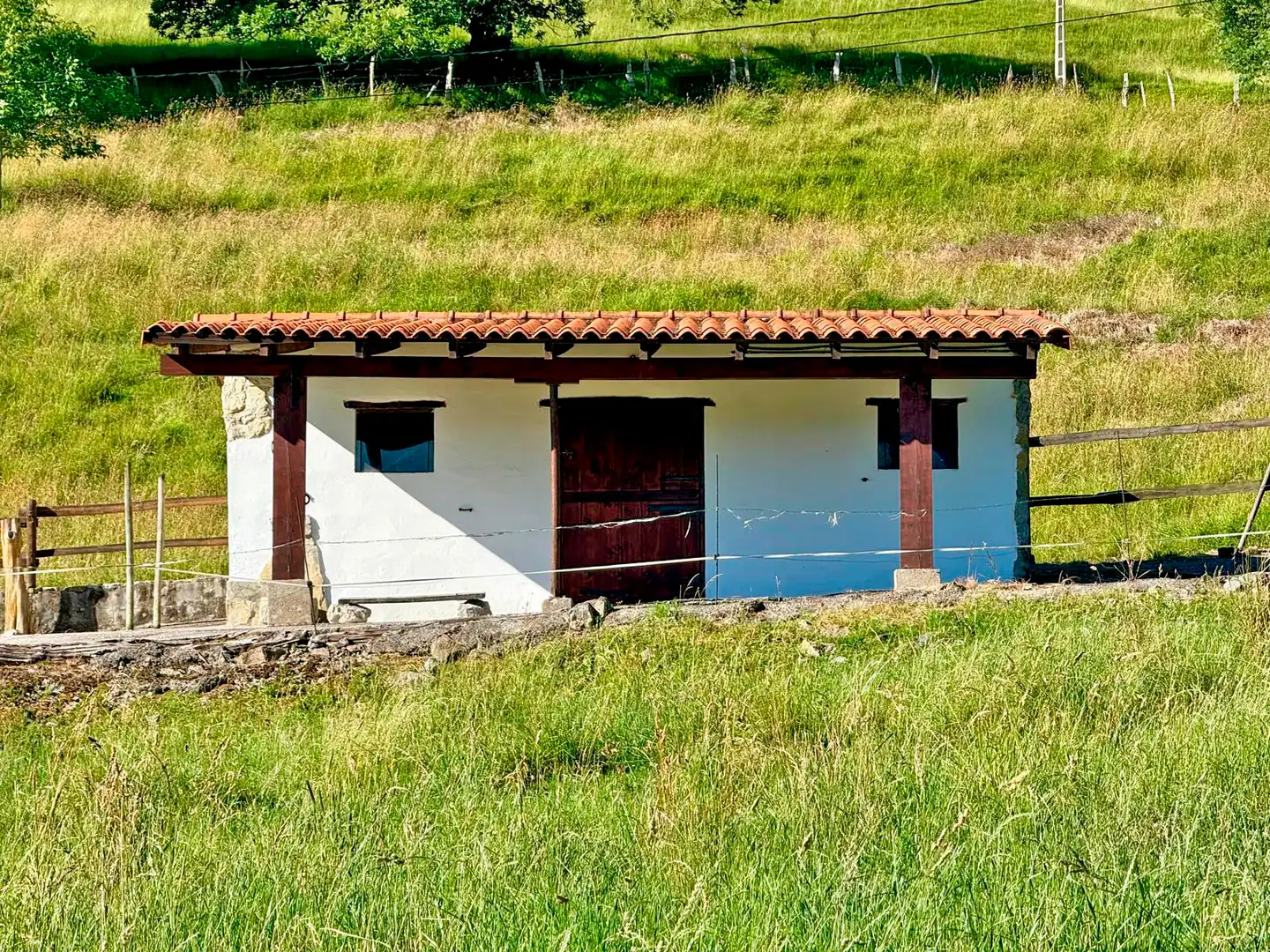 Vista exterior de Terreno en venta en Medio Cudeyo