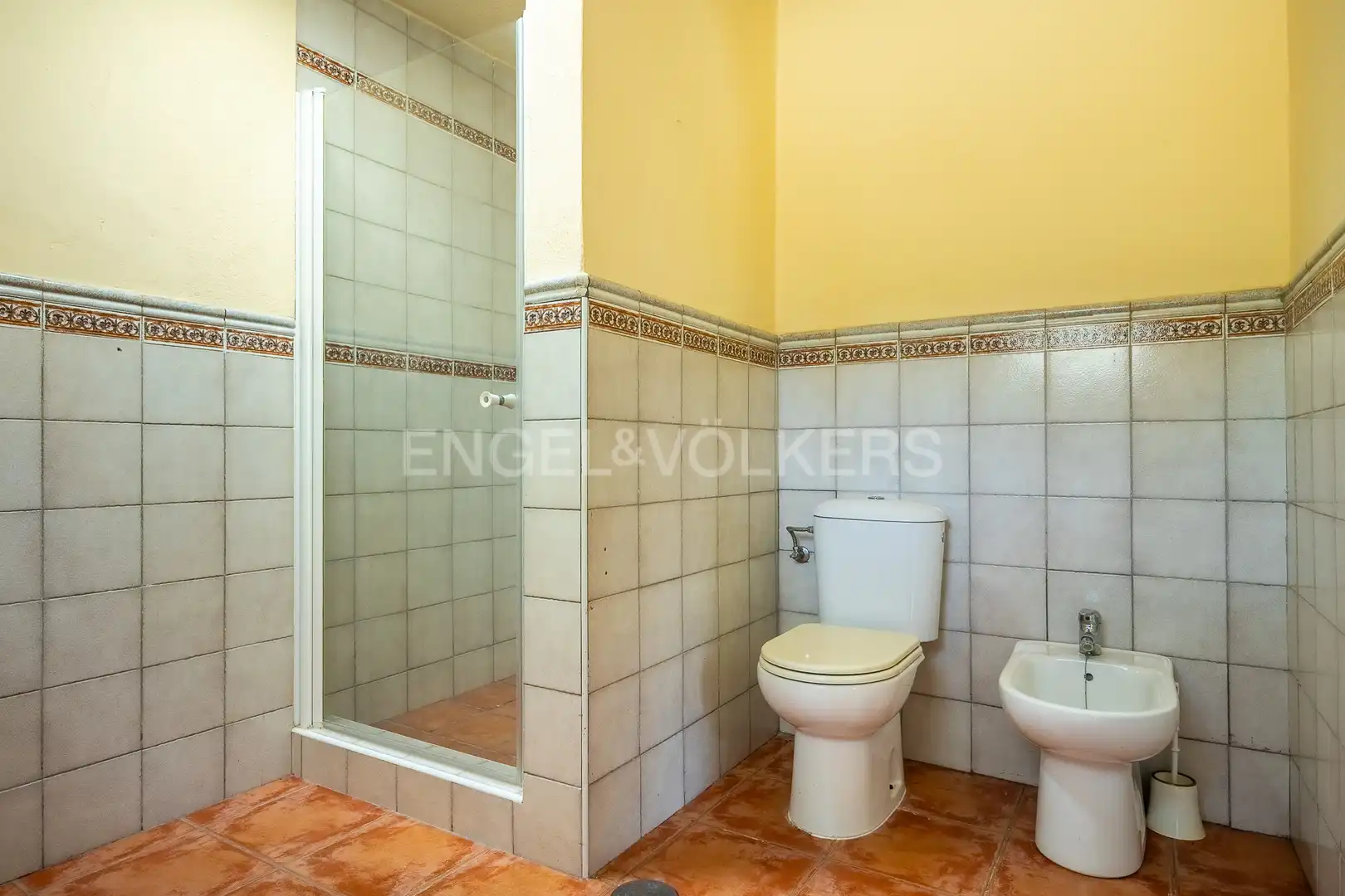 Baño de Finca rústica en venta en El Castillo de las Guardas con Calefacción, Jardín privado y Terraza