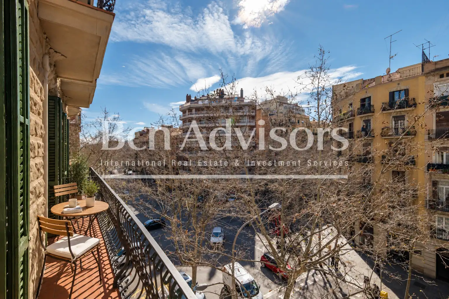 Flat with terrace for sale in Carrer del Comte d'Urgell, imagen 3
