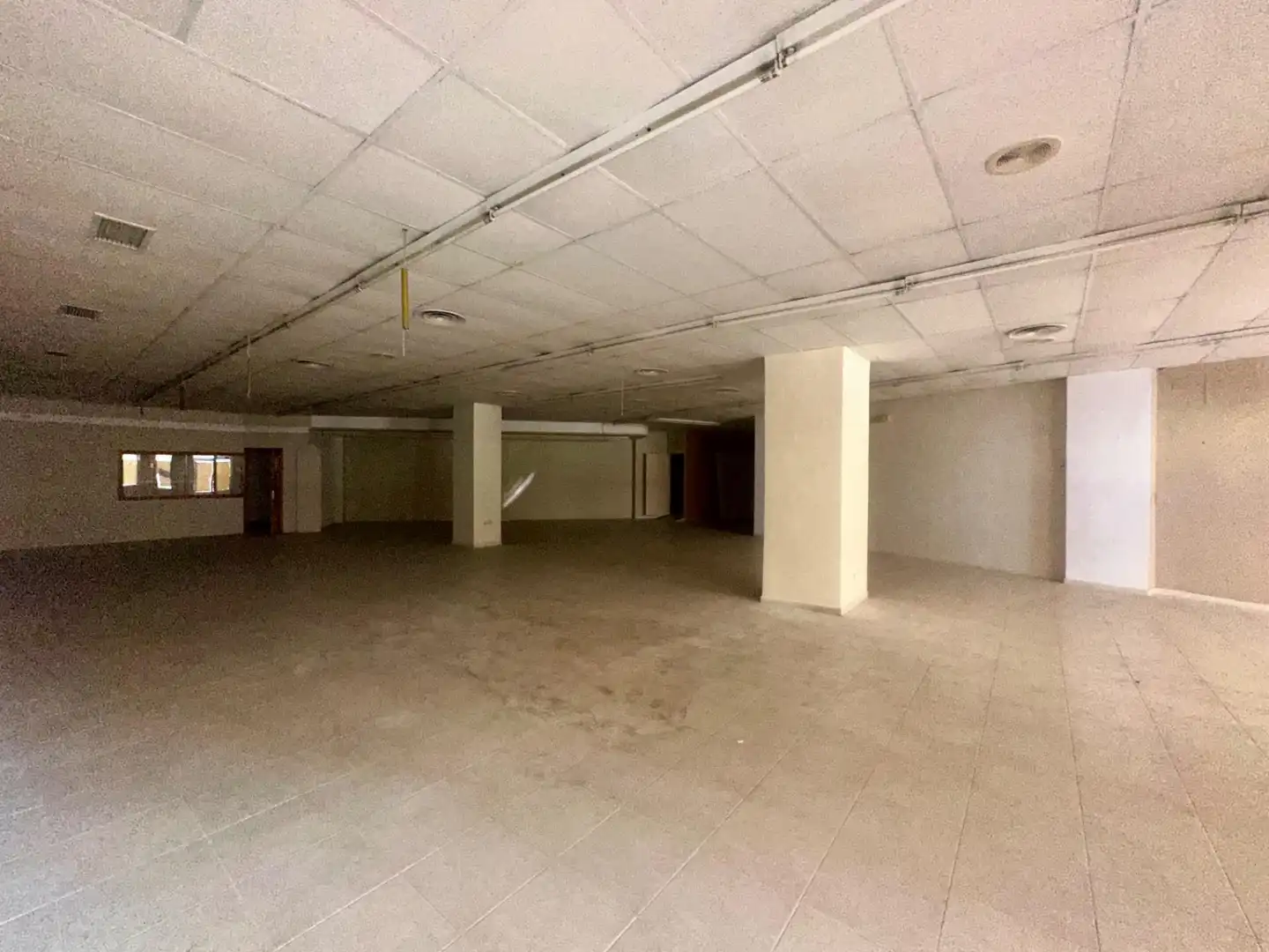 Local comercial en alquiler en Zona Alta, imagen 11
