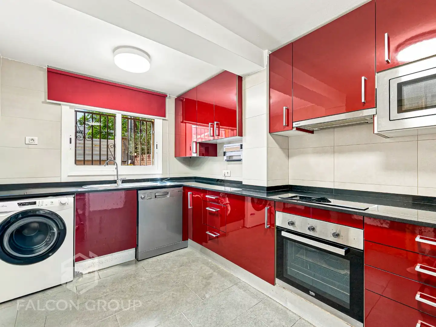 Cocina de Finca rústica en venta en Vilanova i la Geltrú con Aire acondicionado, Calefacción y Jardín privado