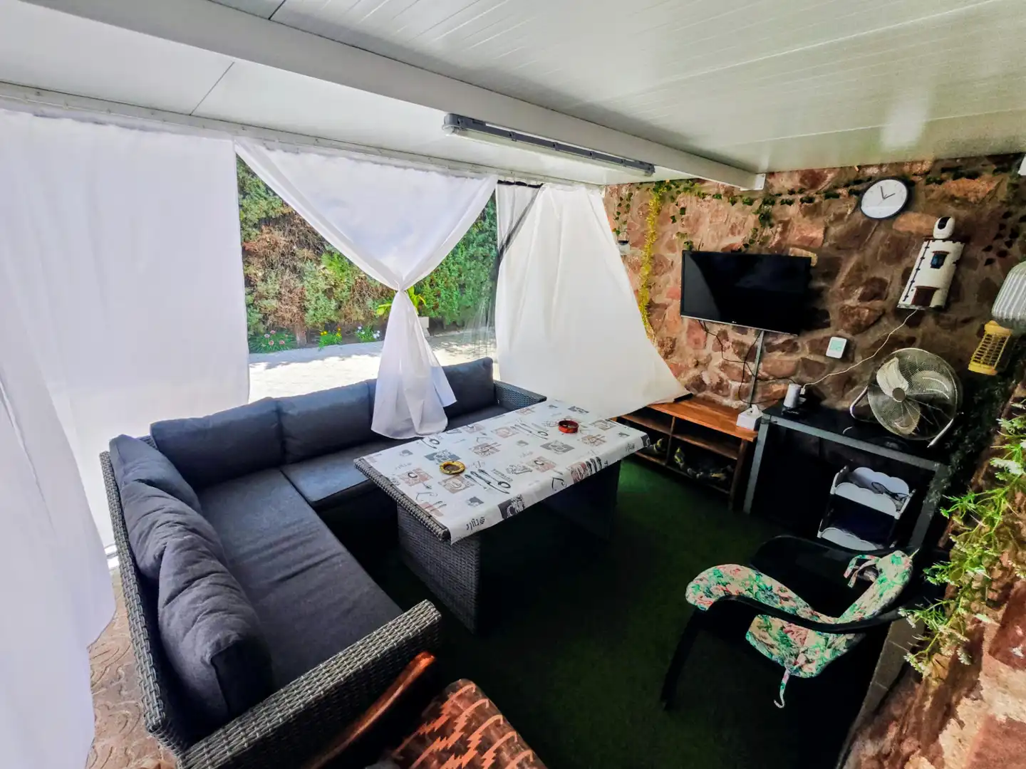 Terraza de Casa o chalet en venta en El Casar de Escalona con Aire acondicionado, Calefacción y Jardín privado
