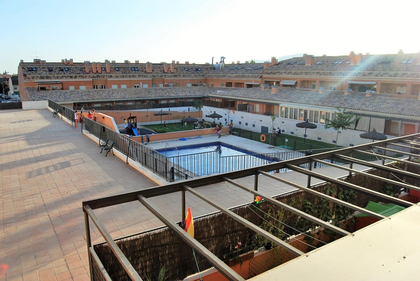 Piscina de Dúplex de alquiler en Collado Villalba con Calefacción, Trastero y Balcón