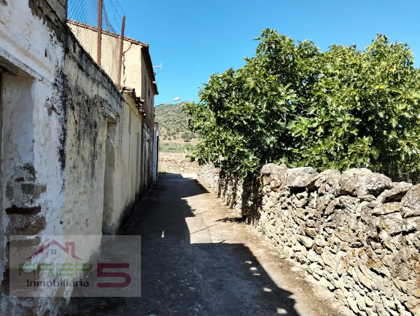 Residential for sale in Torre de Santa María