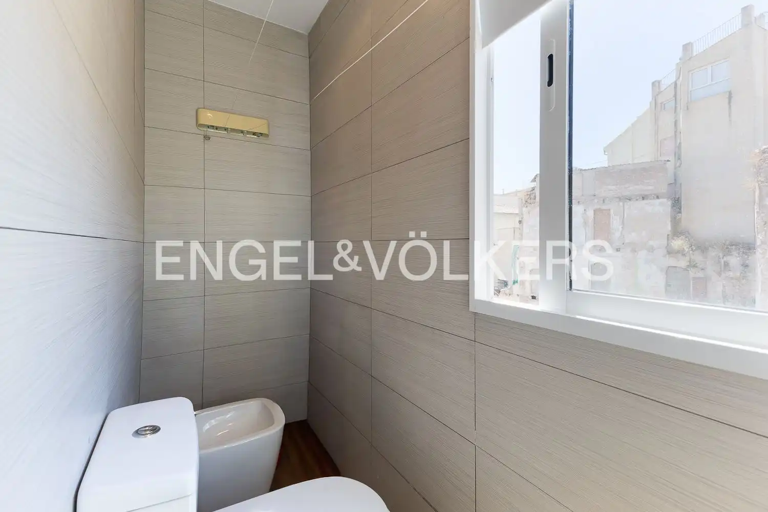 Terrasse von Wohnung zum Verkauf in Valencia mit Klimaanlage, Heizung und Balkon