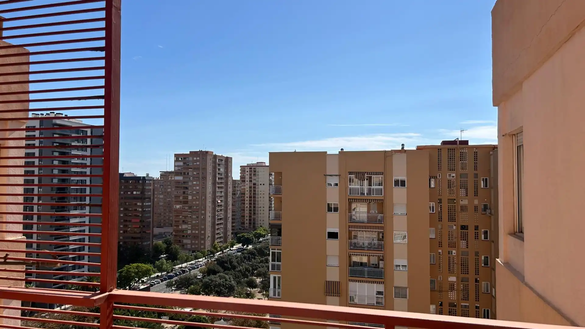 Piso en venta en Avinguda de Blasco Ibáñez, Ciutat Jardí