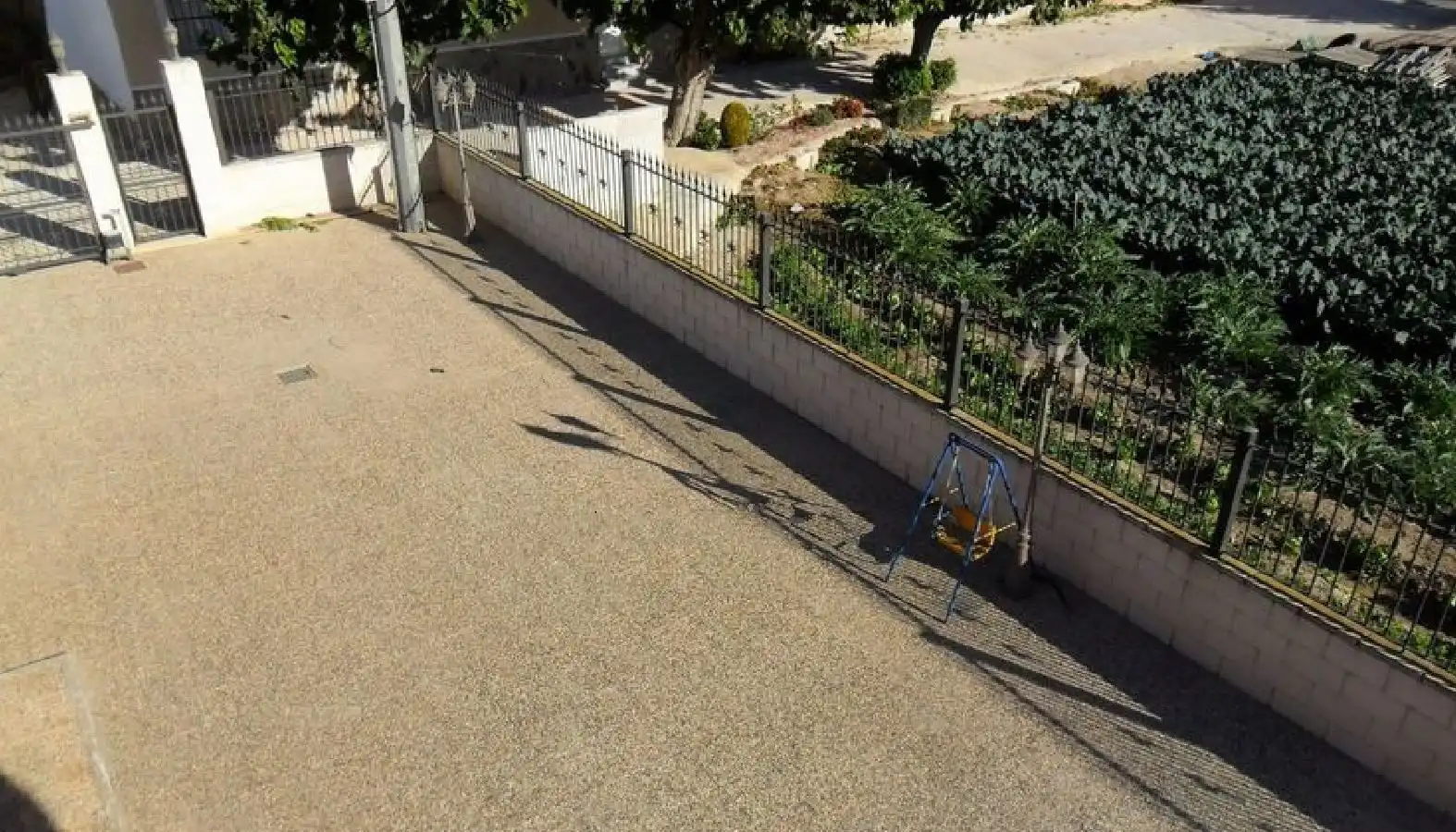 Parkplatz von Haus oder Chalet zur Miete in Orihuela mit Klimaanlage, Heizung und Privatgarten