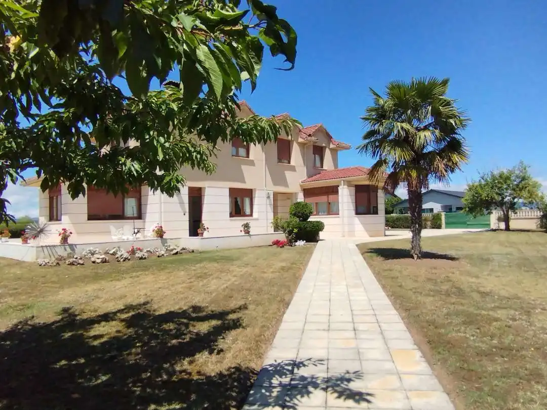 Chalet en venta en Medina de Pomar, imagen 3