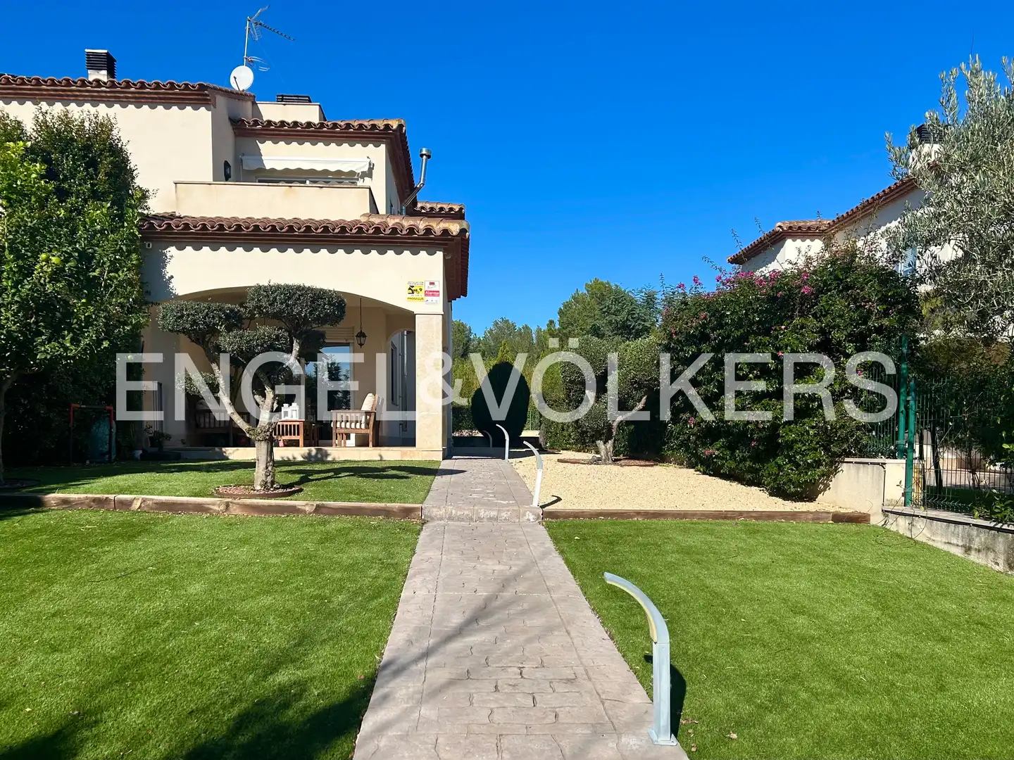 Exterior view of Detached homes for sale in Mont-roig del Camp  with Air Conditioner, Heating and Private garden