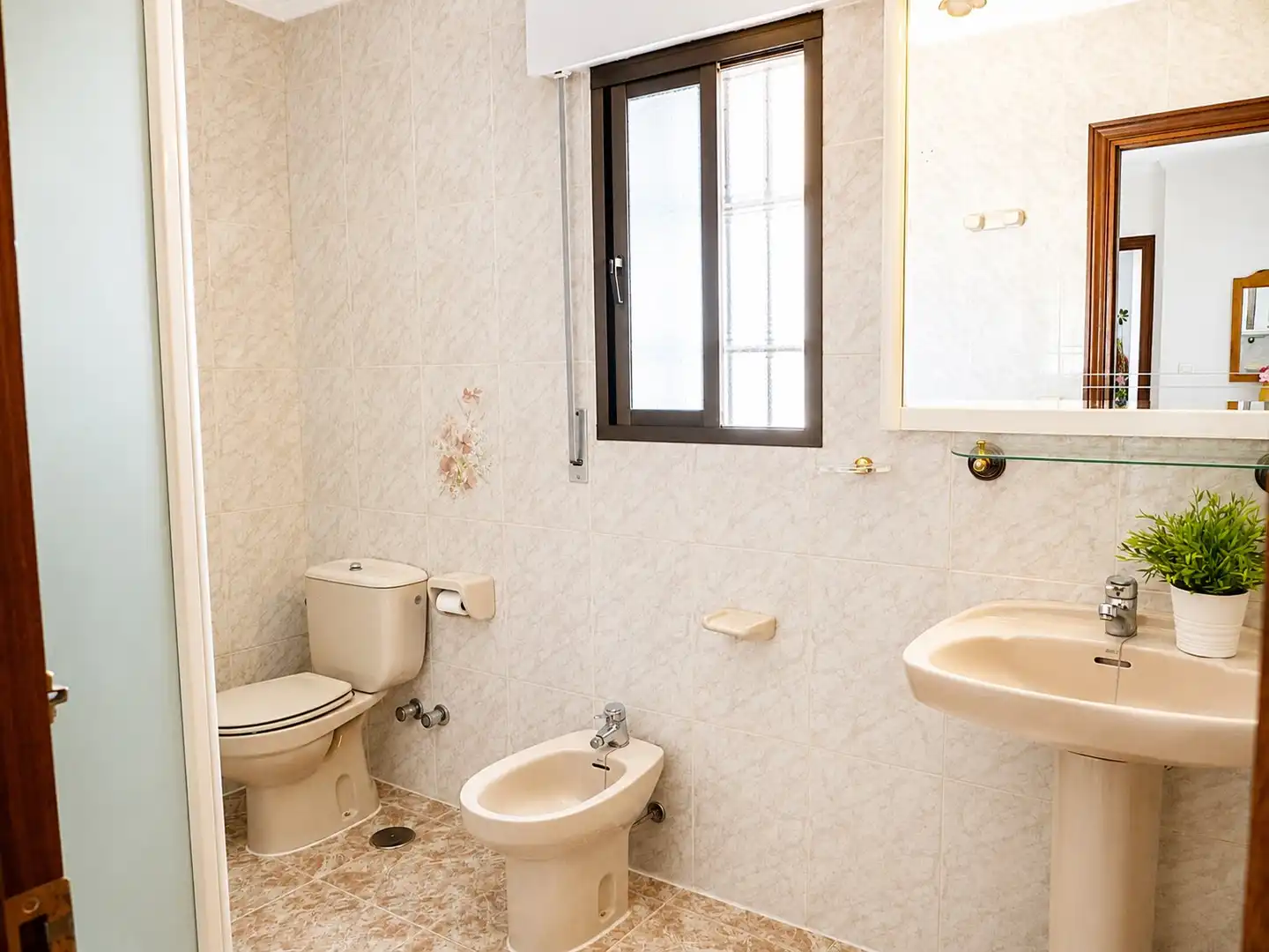 Bathroom of Houses for sale in Chipiona  with Air Conditioner, Terrace and Storage room