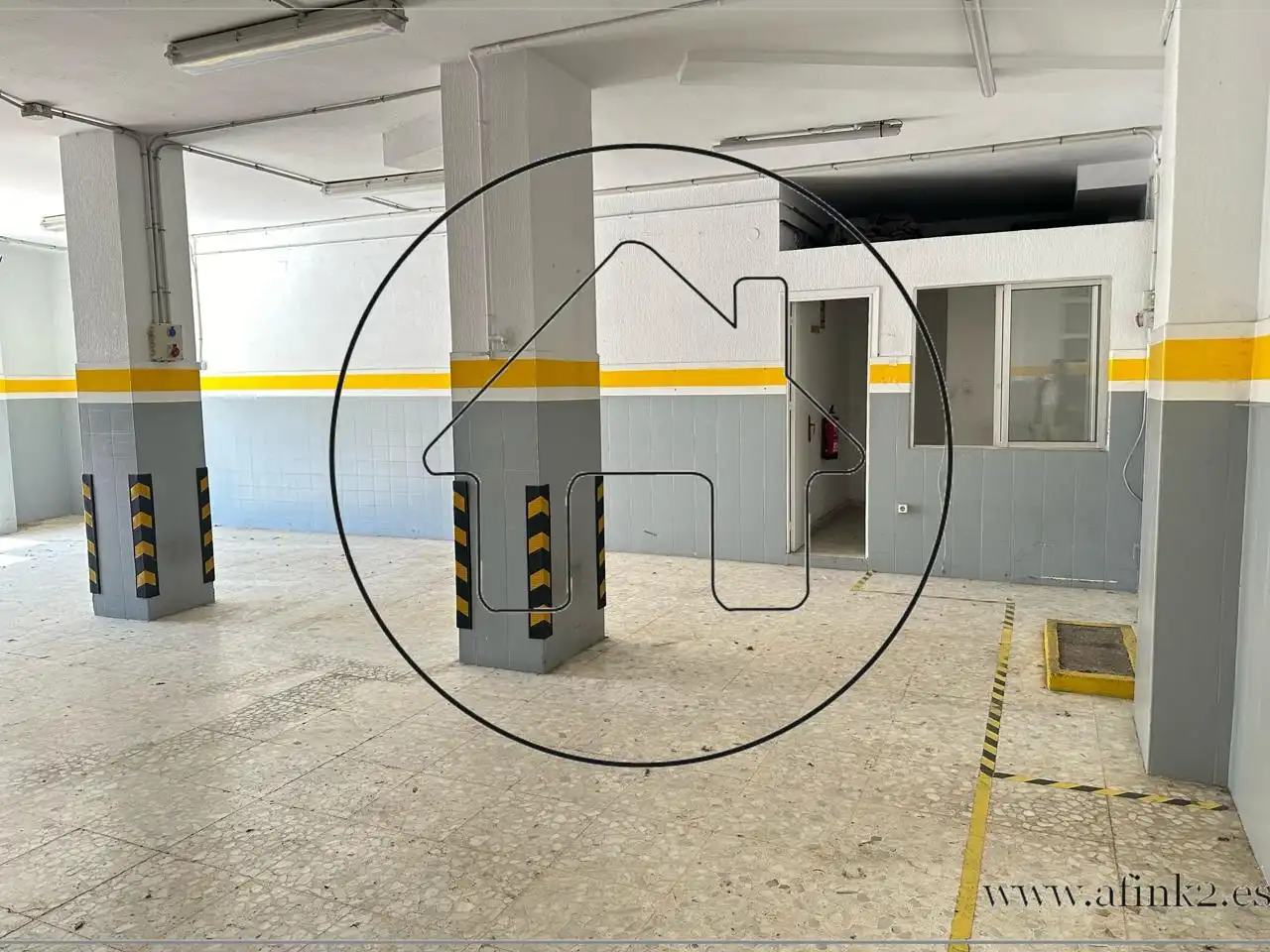 Local comercial en alquiler en Avenida de Cristóbal Colón Esquina Escultor León Ortega, imagen 9