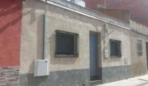 Single-family semi-detached for sale in C/ Garona, Torre-romeu