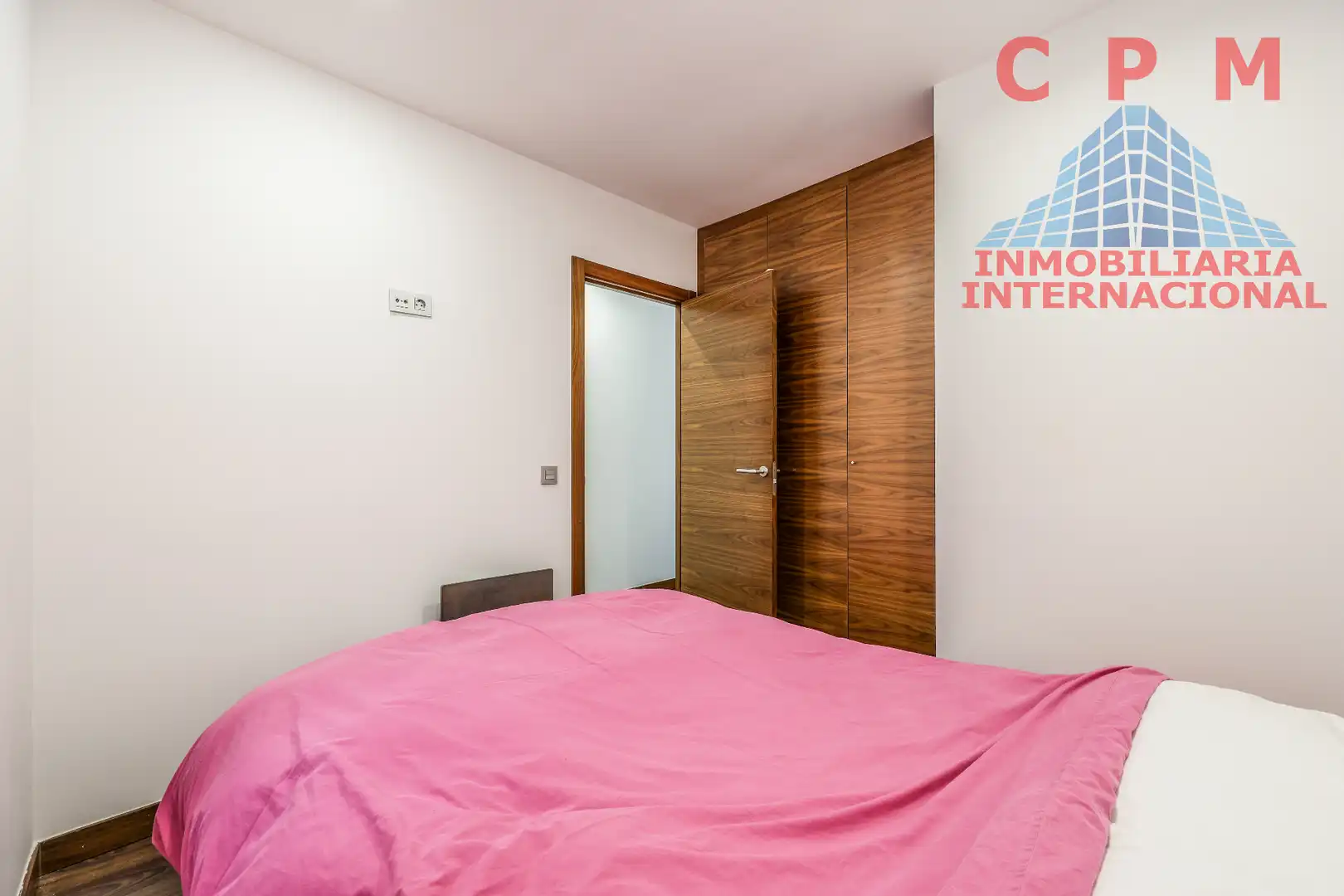 Bedroom of Flat for rent in Madrid  with Air Conditioner, Heating and Parquet flooring