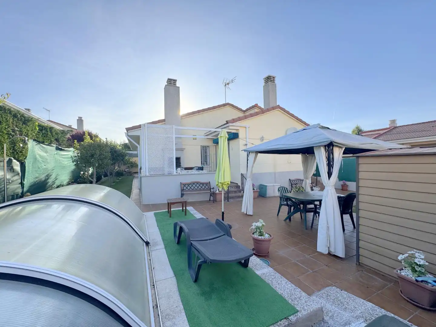 Terraza de Casa o chalet en venta en Herradón de Pinares con Calefacción, Jardín privado y Piscina