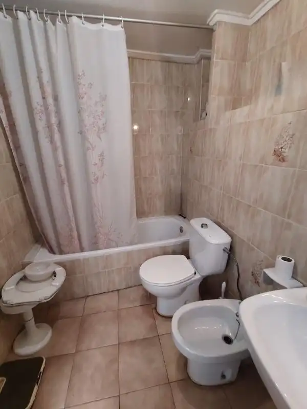 Casa aparellada amb terrassa en venda a Pego, imagen 18