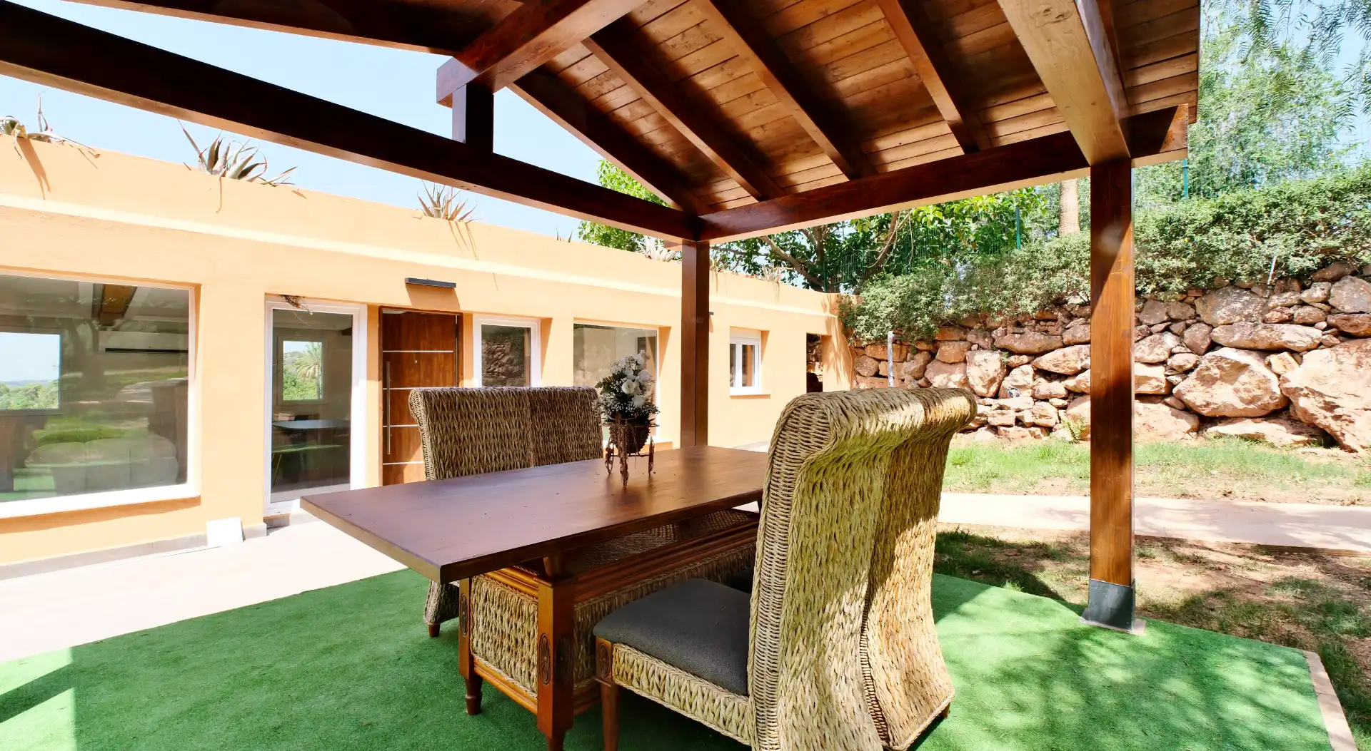 Terraza de Casa o chalet de alquiler en Sagunto / Sagunt con Aire acondicionado, Calefacción y Jardín privado