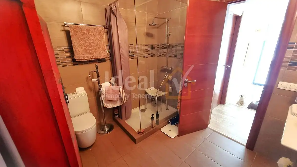 Detached house with pool for sale in Costa Adeje, imagen 37