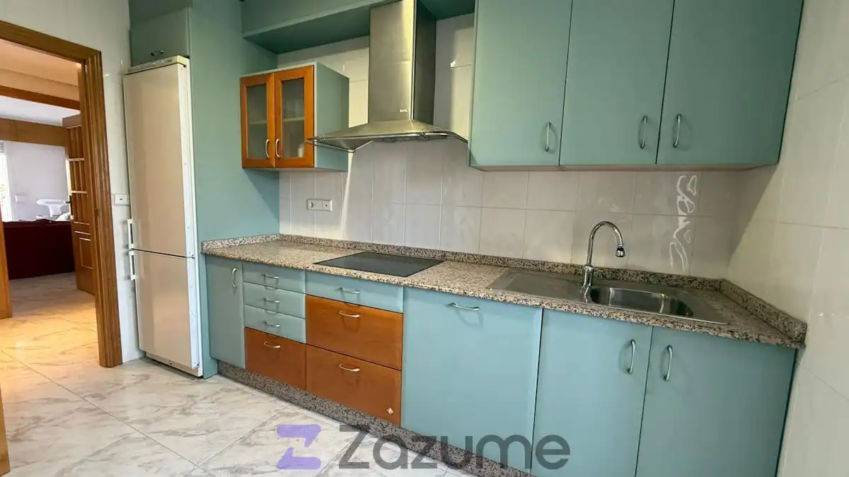 Küche von Wohnung zur Miete in Murcia mit Abstellraum, Möbliert und Waschmaschine