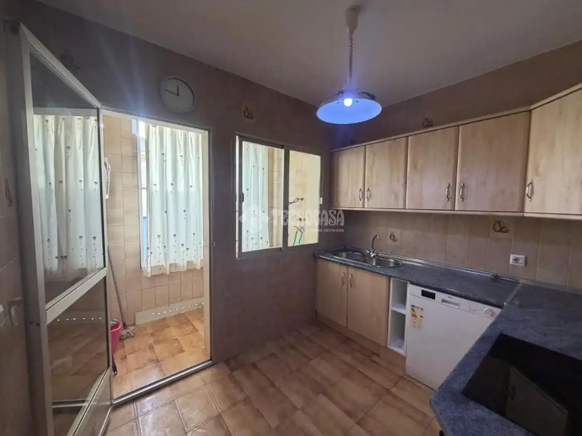 Küche von Wohnung zum Verkauf in Torreblascopedro mit Klimaanlage