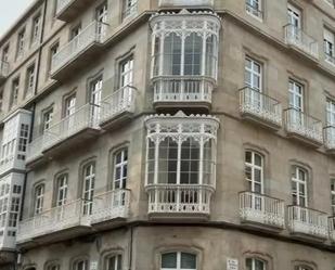 Vista exterior de Pis de lloguer en Vigo  amb Parquet i Balcó