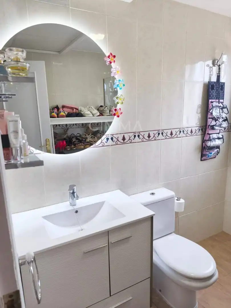 Bathroom of Houses for sale in L'Alfàs del Pi  with Heating, Private garden and Terrace