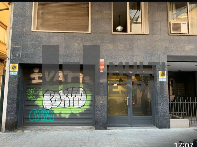 Local comercial en Alquiler en Carrer de les Camèlies en La Salut