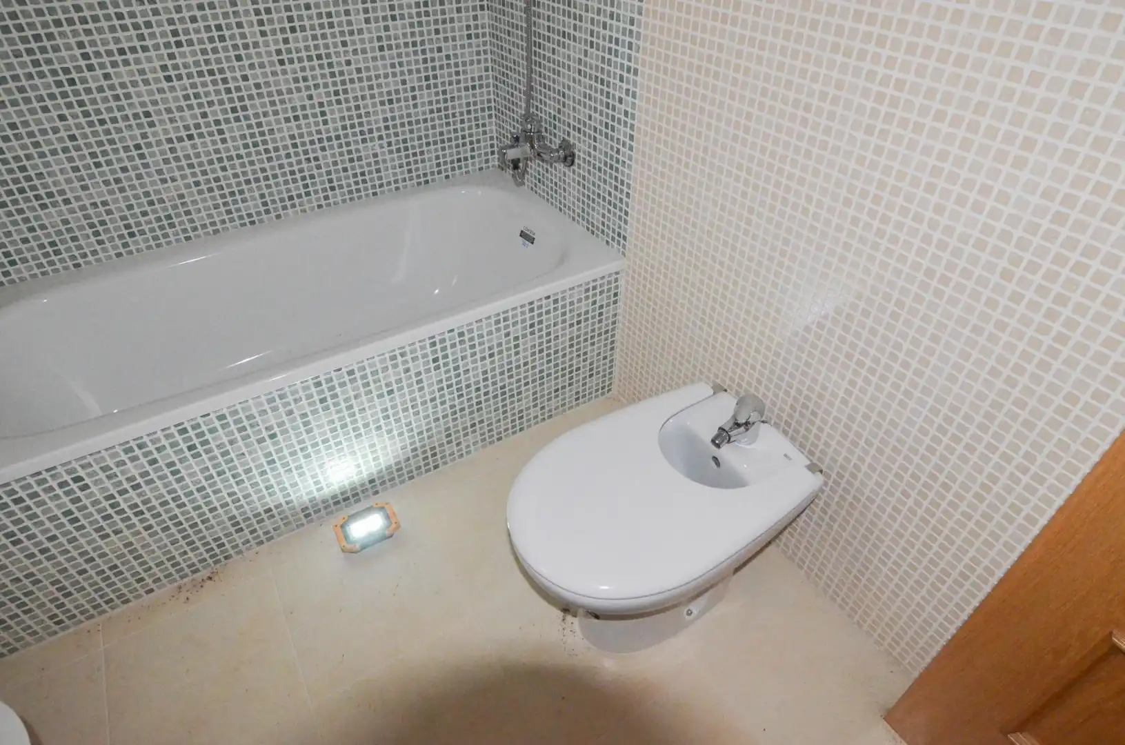 Bathroom of Flat for sale in La Fuente de San Esteban   with Heating, Storage room and Balcony