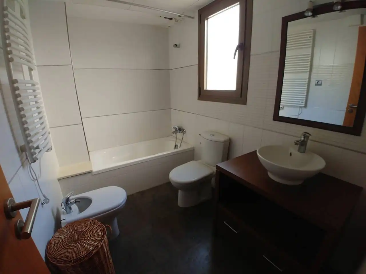 Baño de Estudio en venta en Castellón de la Plana / Castelló de la Plana con Calefacción y Amueblado