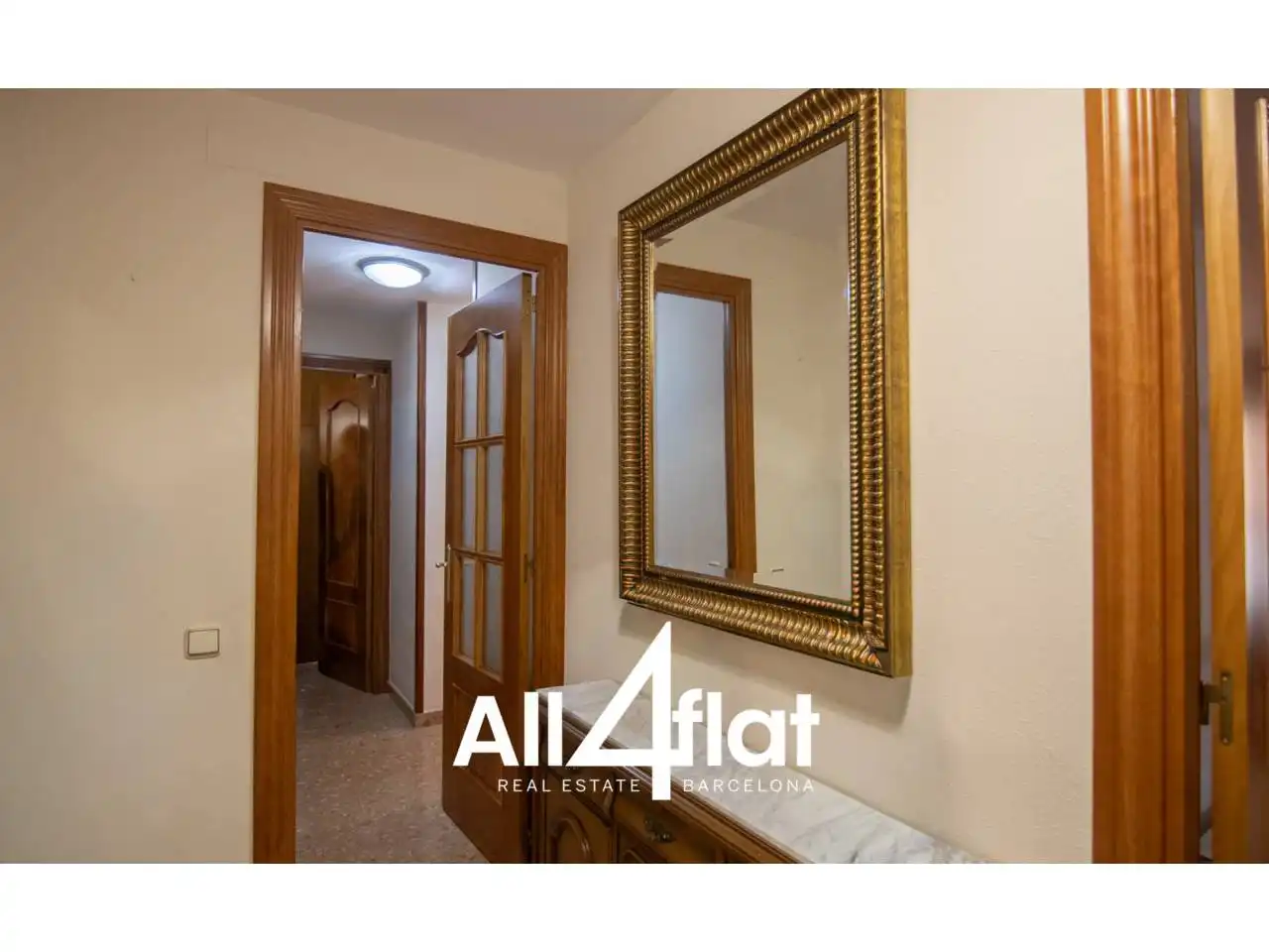 Wohnung zum Verkauf in Viladecans mit Klimaanlage, Heizung und Balkon