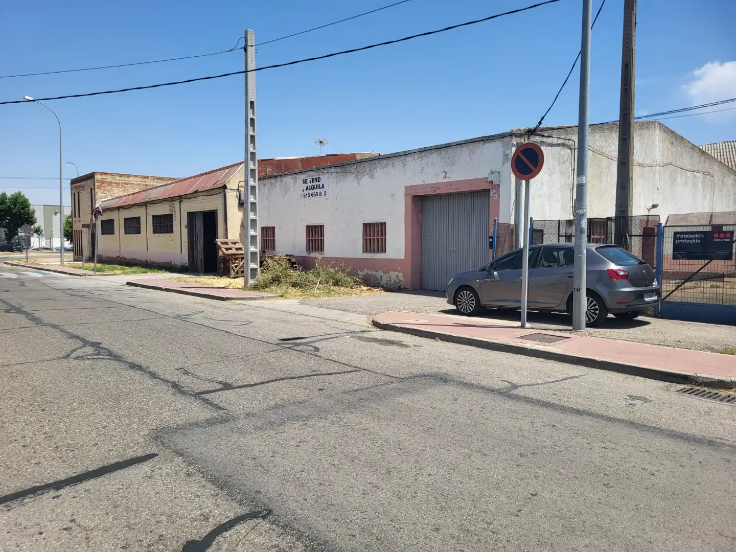 Vista exterior de Local de lloguer en Pinto