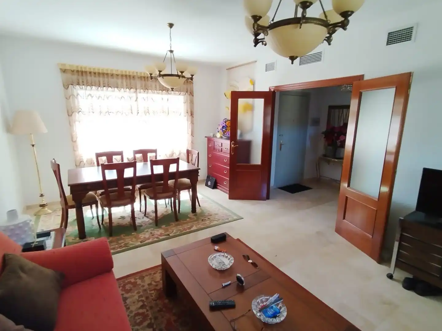 Sala d'estar de Casa o xalet en venda en Cáceres amb Aire condicionat, Calefacció i Jardí privat