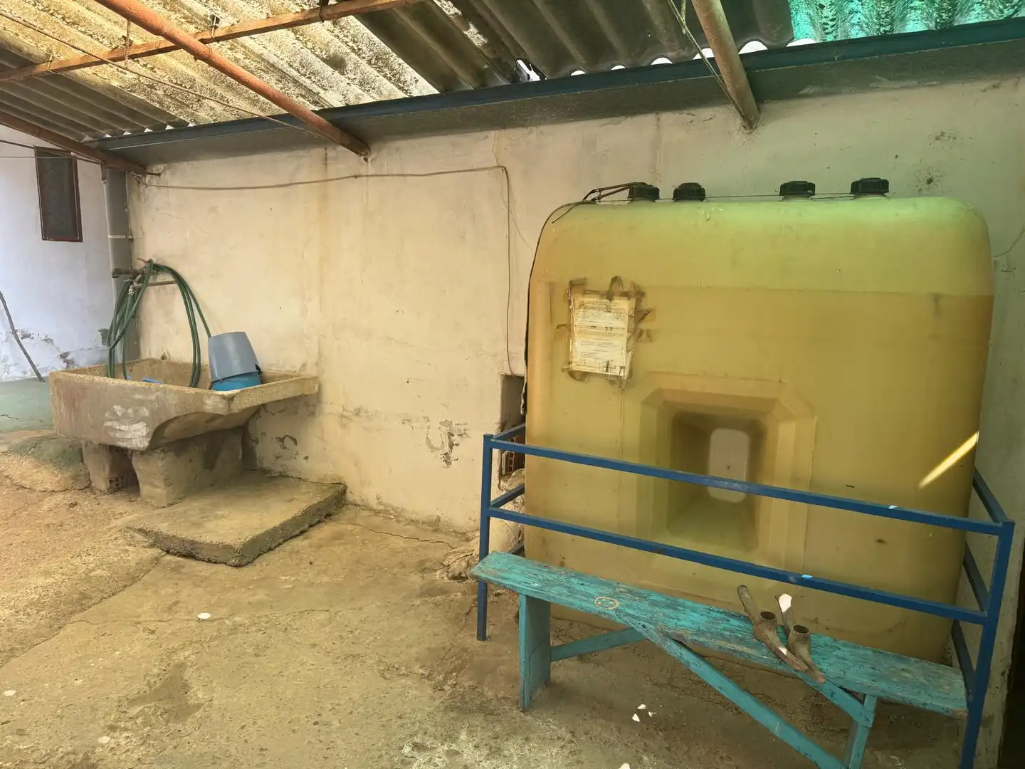 Casa o xalet en venda en Urdiales del Páramo amb Calefacció, Traster i Internet