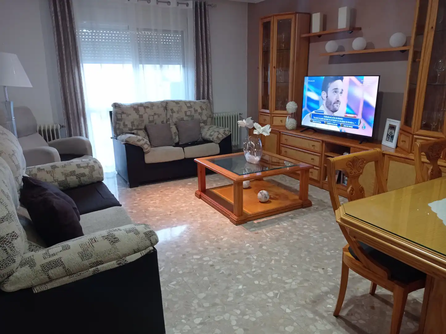 Sala d'estar de Casa adosada en venda en Miguelturra amb Aire condicionat i Traster