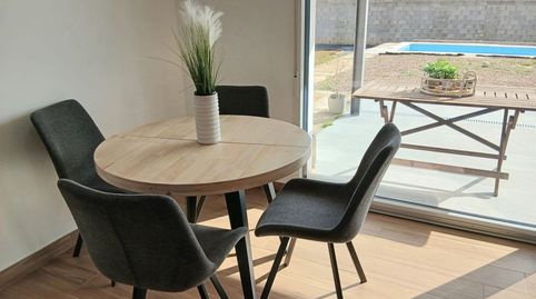 Chalet en venta en Madrigal, 3 dormitorios., imatge 2