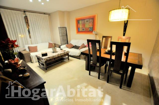 Piso en Venta en Avenida Vicente Cremades en Centro