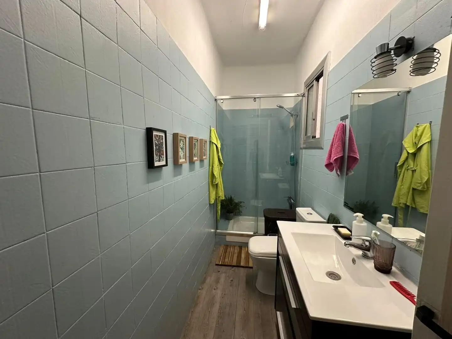 Bany de Apartament en venda en Barcelona amb Parquet, Traster i Moblat