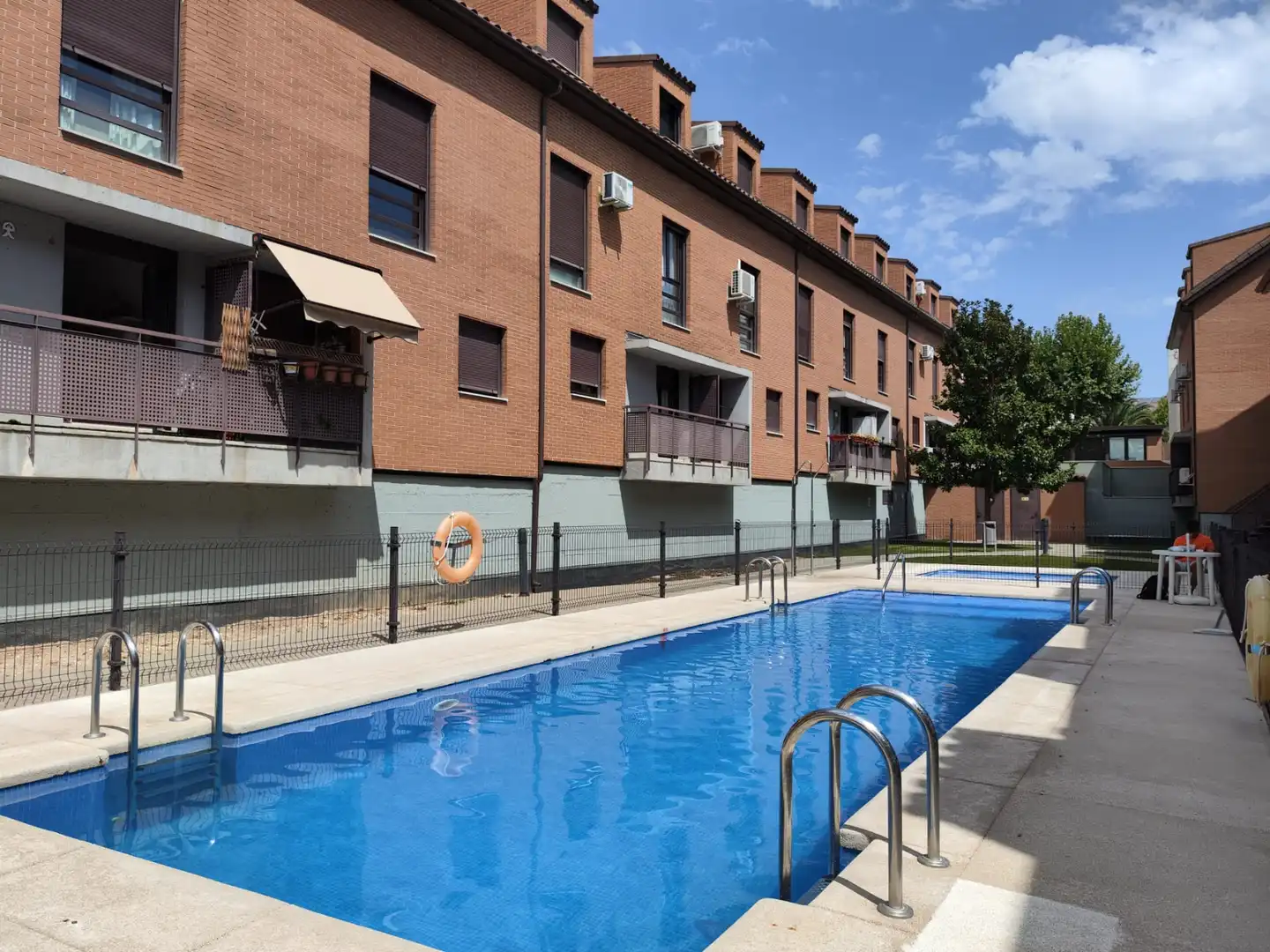 Maisonette mit Terrasse zum Verkauf in Calle Ruiseñor 1