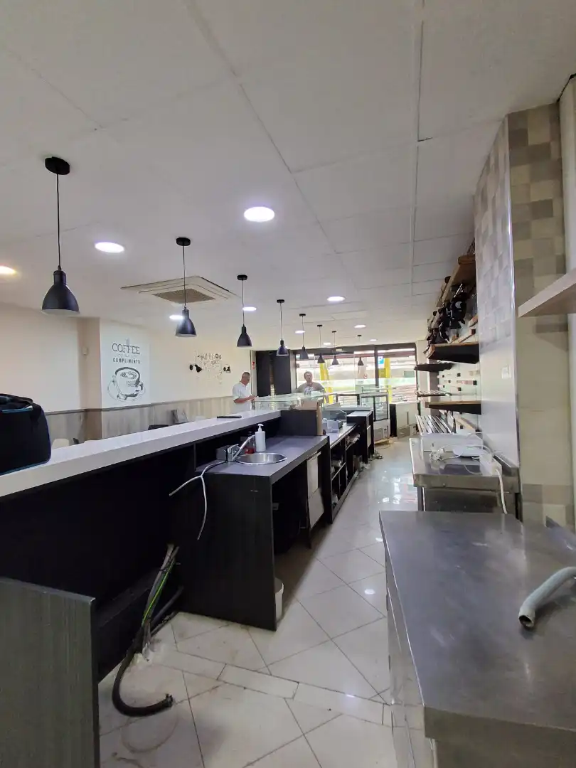 Local comercial en venta en Gran Via de les Corts Catalanes