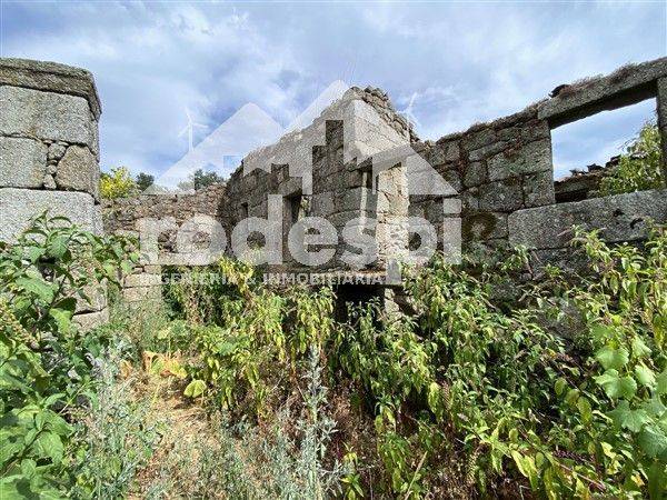 Casa-chalet en Venta en Cenlle