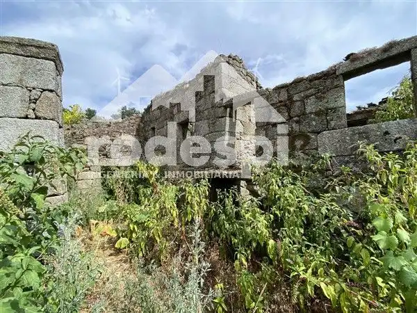 Houses for sale in Cenlle