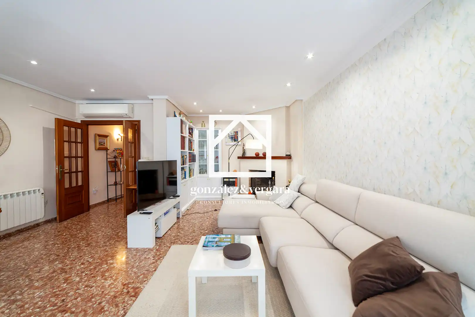 Sala de estar de Piso en venta en Burjassot con Aire acondicionado, Calefacción y Terraza