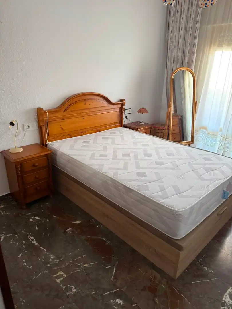 Schlafzimmer von Wohnung zur Miete in Linares mit Klimaanlage, Terrasse und Möbliert
